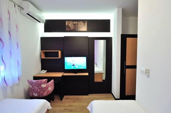 Imagen de la habitación del Hotel Blagaj. Foto 16