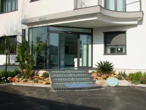 Imagen general del Hotel Blanc, Casoria. Foto 2