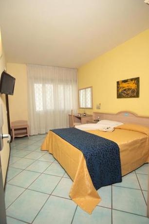Imagen de la habitación del Hotel Blanc, Casoria. Foto 9
