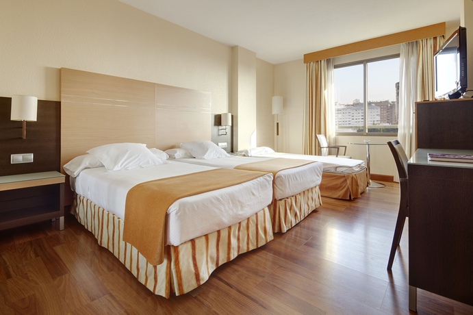 Imagen de la habitación del Hotel Blanca De Navarra. Foto 5