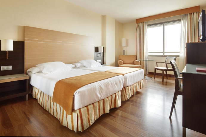 Imagen de la habitación del Hotel Blanca De Navarra. Foto 10