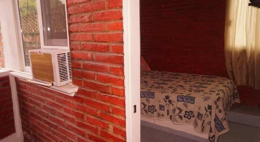 Imagen de la habitación del Hotel Blanch. Foto 15