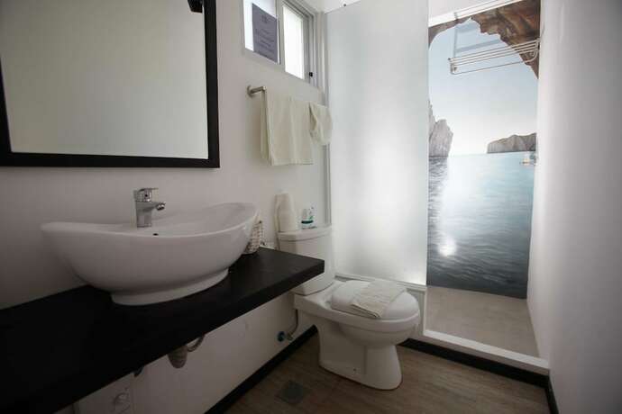 Imagen de la habitación del Hotel Blanco Beach Resort. Foto 23