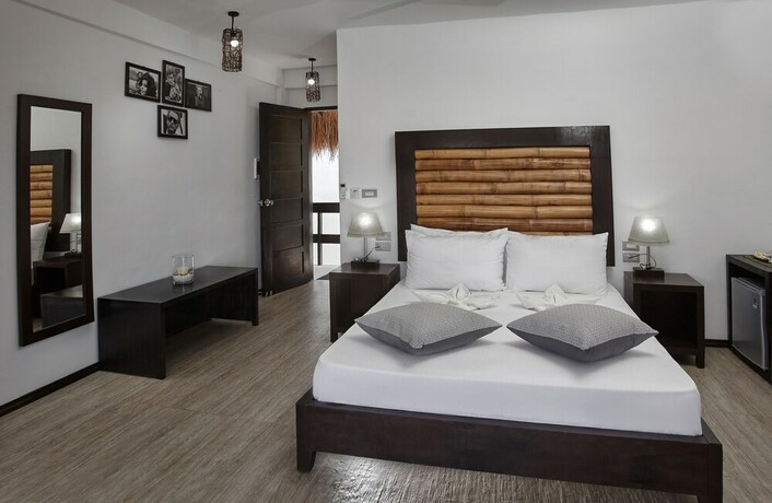 Imagen de la habitación del Hotel Blanco Beach Resort. Foto 33
