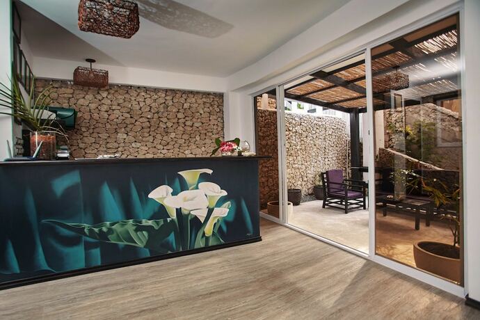 Imagen de los interiores del Hotel Blanco Beach Resort. Foto 38