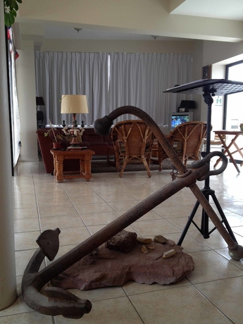 Imagen de los interiores del Hotel Blanco Encalada. Foto 15