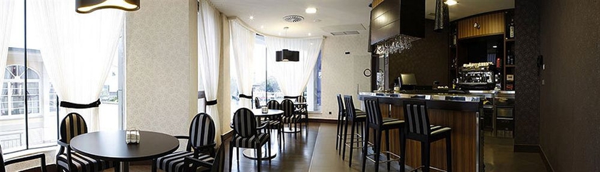 Imagen del bar/restaurante del Hotel Blanco. Foto 2