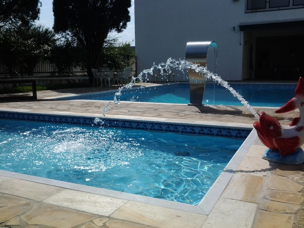 Imagen de la piscina del Hotel Blanco Palace. Foto 19