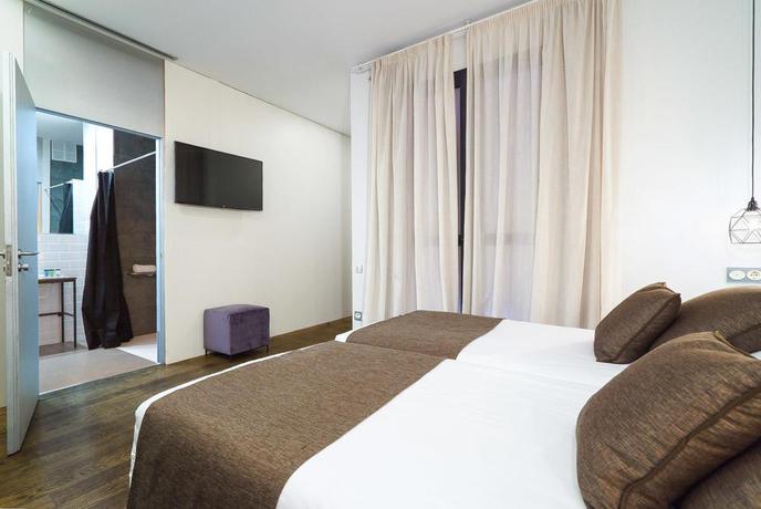 Imagen de la habitación del Hotel Blanq Carmen. Foto 7