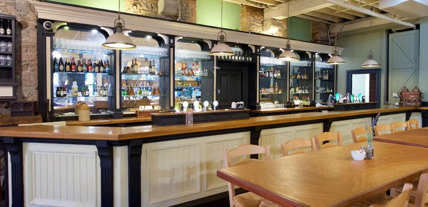 Imagen del bar/restaurante del Hotel Blarney Woollen Mills Hotel, BW Signature Collection. Foto 4