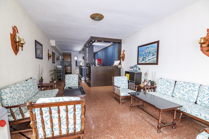 Imagen de los interiores del Hotel Blasón Junior. Foto 19