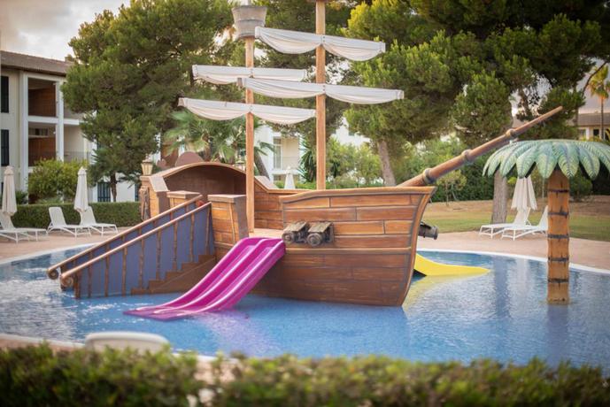 Imagen de los exteriores del Hotel Blau Colònia Sant Jordi. Foto 9