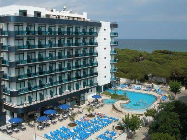 Imagen general del Hotel Blaucel. Foto 8