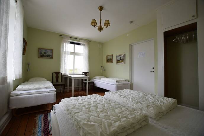 Imagen de la habitación del Hotel Bl&auml;singe G&aring;rd Kullabygden - Hostel. Foto 18