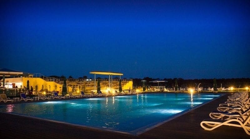 Imagen de la piscina del Hotel Blaxy Premium Resort Olimp. Foto 18