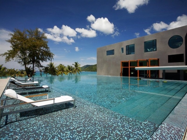 Imagen general del Hotel B-lay Tong Beach Resort. Foto 5