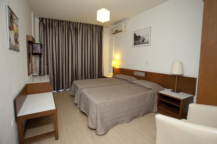 Imagen de la habitación del Hotel Blazer Residence. Foto 4