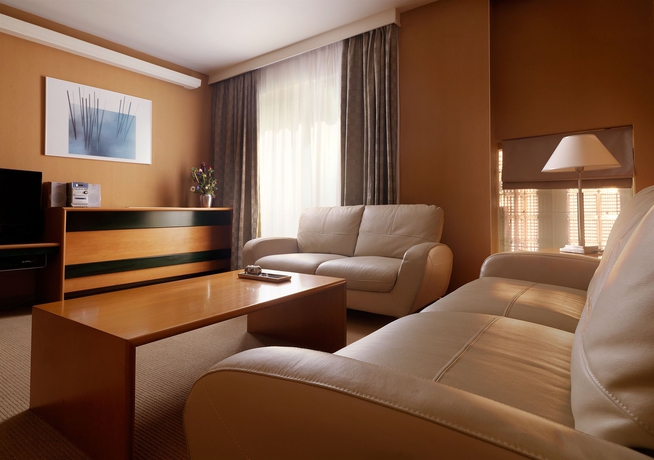 Imagen de los interiores del Hotel Blazer Suites. Foto 8