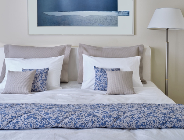 Imagen de la habitación del Hotel Blazer Suites. Foto 6