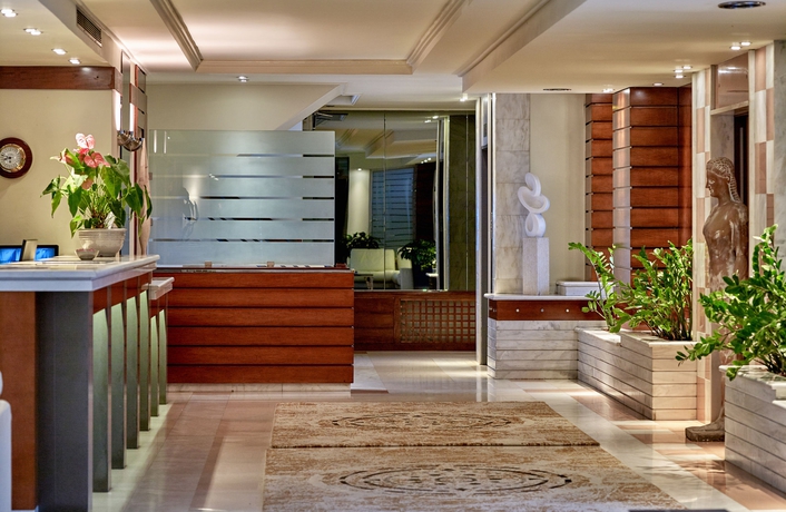 Imagen de los interiores del Hotel Blazer Suites. Foto 10