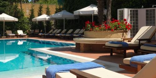 Imagen general del Hotel Blazer Suites Hotel. Foto 12