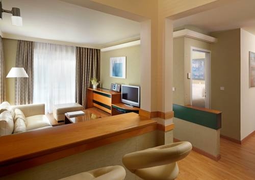 Imagen general del Hotel Blazer Suites Hotel. Foto 16