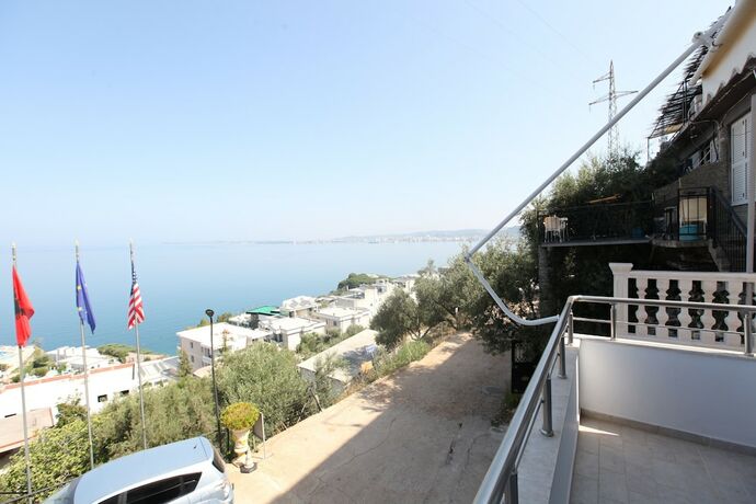 Imagen de los exteriores del Hotel Ble Ble Vlore. Foto 18