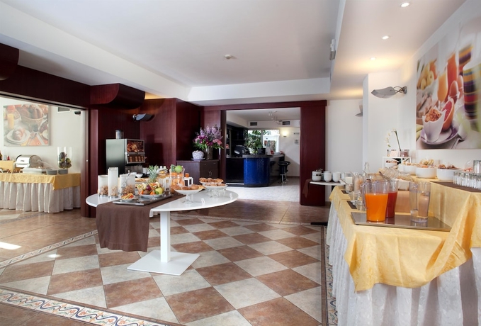 Imagen de los interiores del Hotel Bleis, Bolonia. Foto 12
