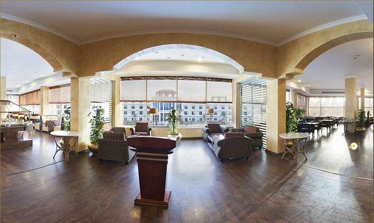 Imagen del bar/restaurante del Hotel Blend Club Aqua Resort. Foto 5