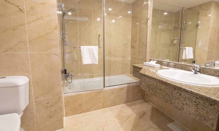 Imagen de la habitación del Hotel Blend Elphinstone Resort Marsa Alam. Foto 7