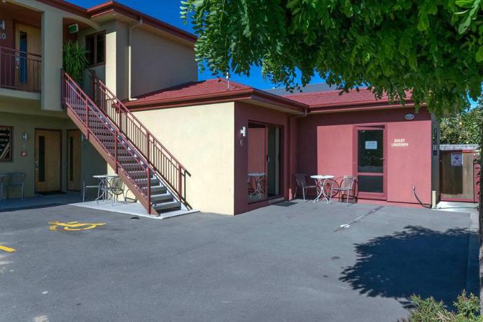 Imagen de los exteriores del Hotel Blenheim Spa Motor Lodge. Foto 16