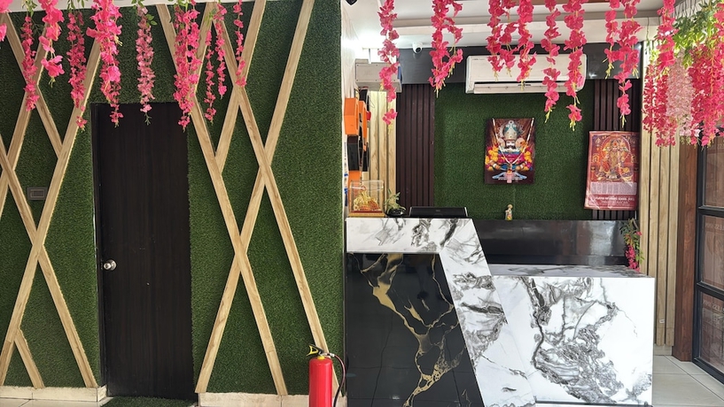 Imagen de los interiores del Hotel Bless Inn, Patna. Foto 13