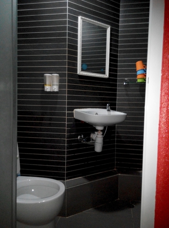 Imagen de la habitación del Hotel Blessing Guesthouse. Foto 8