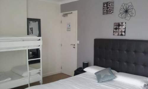 Imagen de la habitación del Hotel Bleu Azur. Foto 4