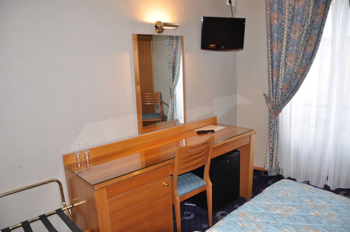 Imagen de la habitación del Hotel Bleu De Grenelle. Foto 3