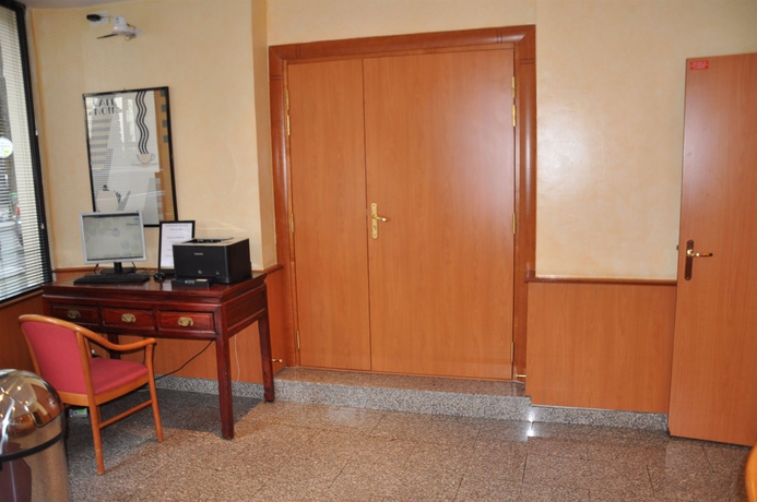 Imagen de los interiores del Hotel Bleu De Grenelle. Foto 8