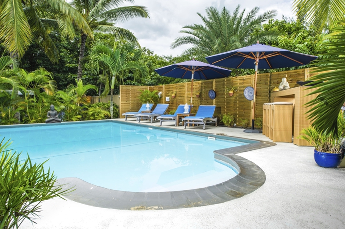 Imagen de la piscina del Hotel Bleu De Toi - Boutique Guest House. Foto 16
