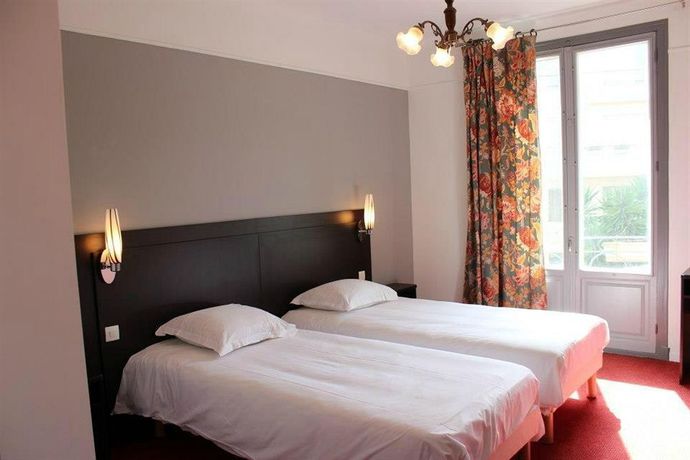 Imagen de la habitación del Hotel Bleu Riviera. Foto 14