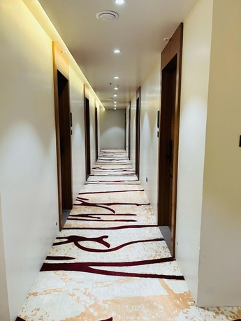 Imagen de los interiores del Hotel Bliss Banaras. Foto 8