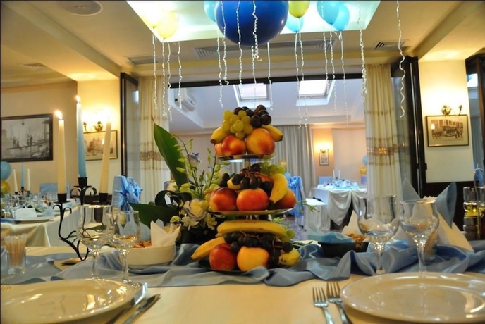 Imagen del bar/restaurante del Hotel Bliss, Bucarest. Foto 2