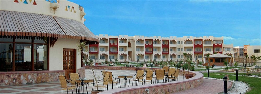 Imagen general del Hotel Bliss Nada Beach Resort. Foto 3