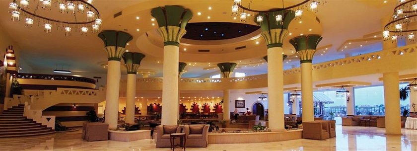 Imagen de los interiores del Hotel Bliss Nada Beach Resort. Foto 12