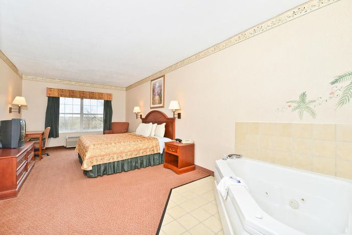 Imagen de la habitación del Hotel BlissPoint Inn and Suites. Foto 6