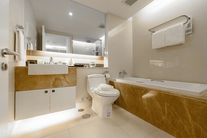 Imagen de la habitación del Hotel Bliston Suwan Park View. Foto 4