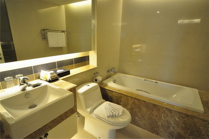 Imagen de la habitación del Hotel Bliston Suwan Park View. Foto 5