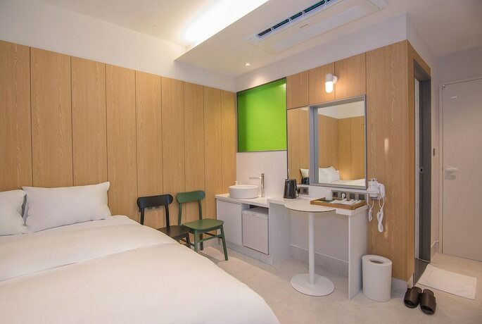 Imagen de la habitación del Hotel Blo By Blo. Foto 16