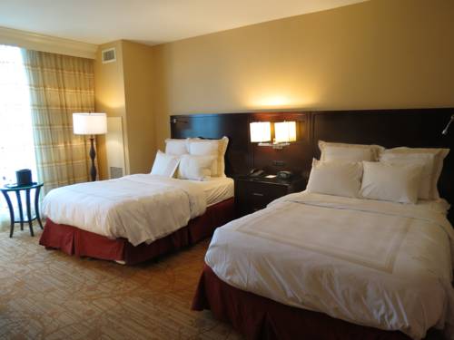 Imagen de la habitación del Hotel Bloomington-Normal Marriott Hotel and Conference Center. Foto 2