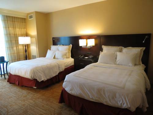 Imagen de la habitación del Hotel Bloomington-Normal Marriott Hotel and Conference Center. Foto 4