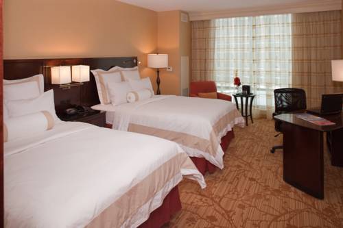 Imagen de la habitación del Hotel Bloomington-Normal Marriott Hotel and Conference Center. Foto 8