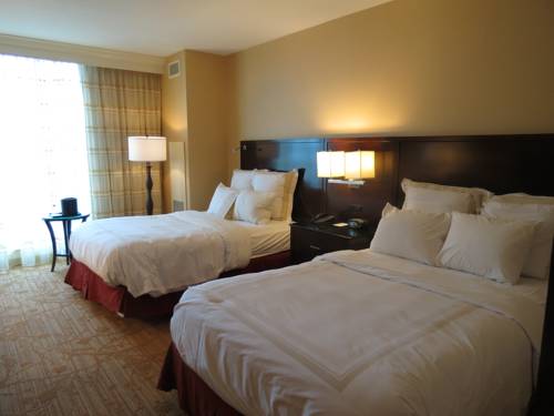 Imagen de la habitación del Hotel Bloomington-Normal Marriott Hotel and Conference Center. Foto 12